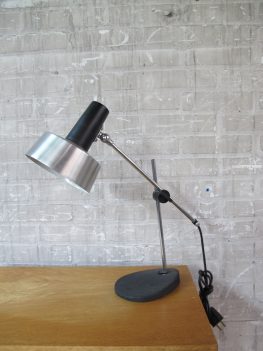 knik arm bureau lamp