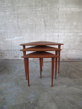 Teak triangles miniset