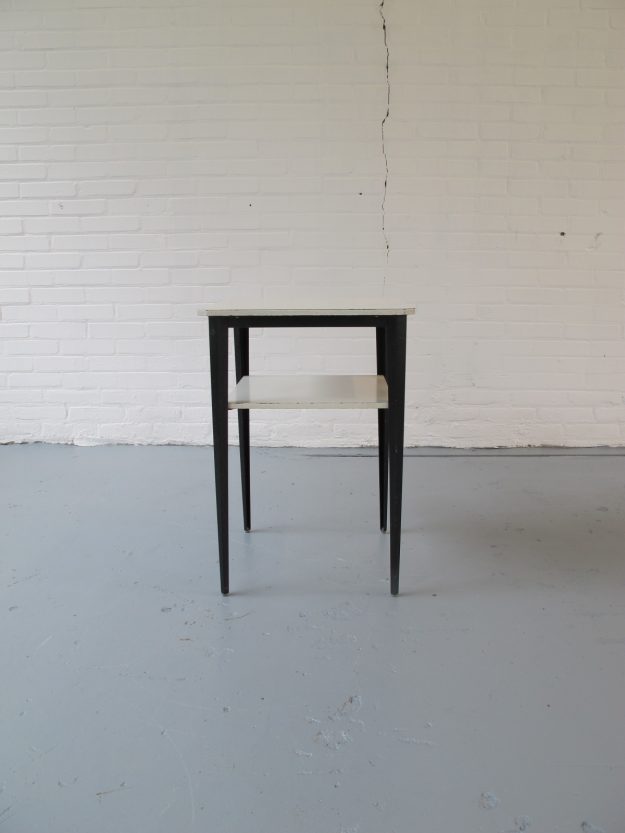 Wim Rietveld Ahrend de Cirkel Rebel telefoon tafeltje tafel