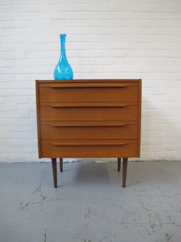 Johannes Andersen jaren 60 teakhout ladekast midcentury furniture vintage