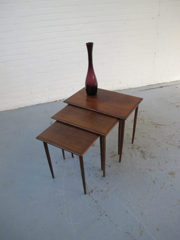 Tafel miniset nesting tables Johannes Andersen palissanderhout Midsentury vintage