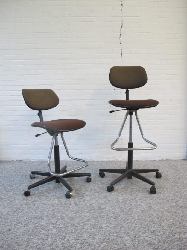 Stoel tekenkruk bureaustoel Friso kramer Ahrend de Cirkel vintage midcentury