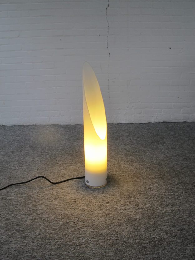 Lamp Raak Amsterdam plexiglass acrylic vloerlamp vintage midcentury