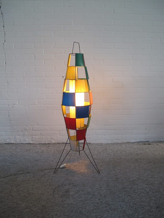 Italiaanse spoetnik space age raket rocket vloerlamp vintage midcentury