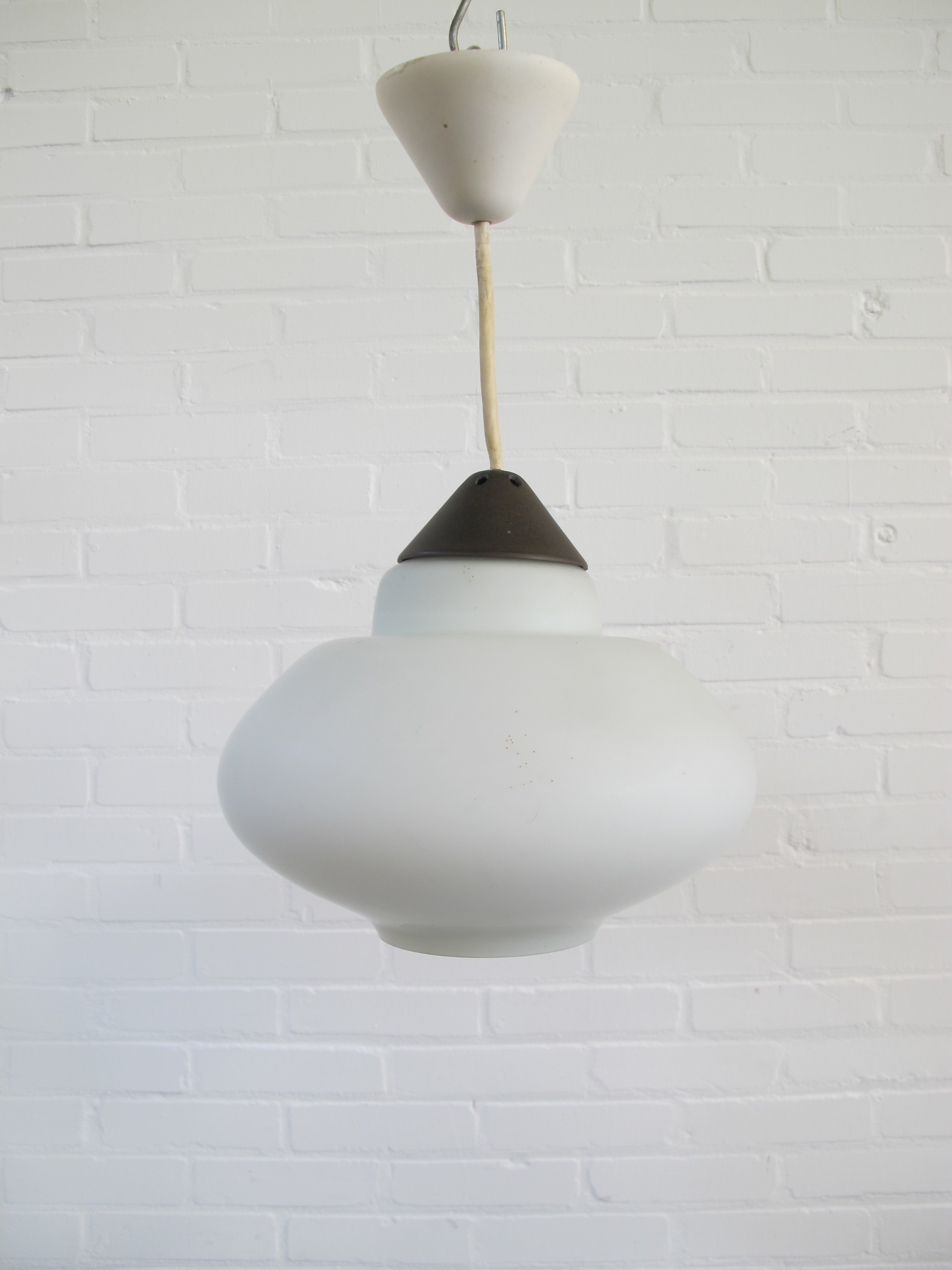 Dag dief Doe mijn best Lamp leuke Philips Louis Kalff hanglamp uit de jaren 60 - Tweedehands Kopen  bij Tussen Cor & Kitsch