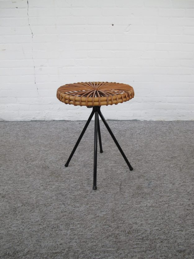 Kruk rotan rattan Rohe Noordwolde krukje vintage midcentury
