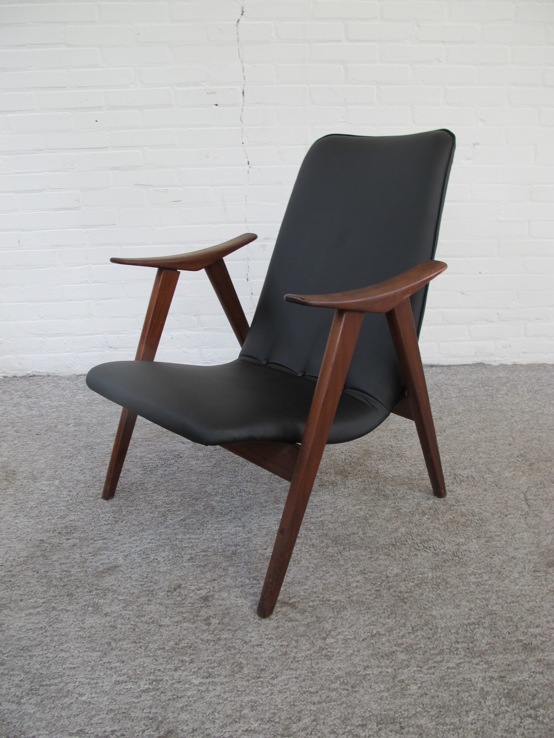 Armchair Louis van Teeffelen Wébé fauteuil vintage midcentury