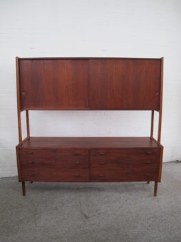 Wandmeubel RY 20 Kast Highboard RY Møbler Hans Wegner vintage midcentury