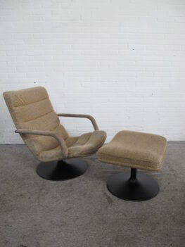 Fauteuil Armchair footstool lounge chair F141 F142 Artifort Geoffrey Harcourt vintage midcentury