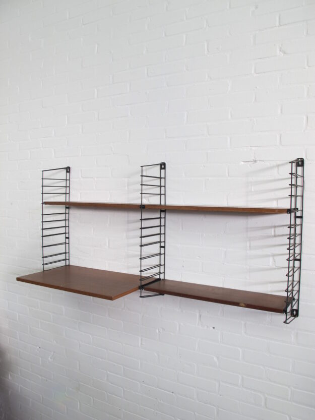 Boekenrek boekenplank Book rack Tomado teak rack vintage midcentury