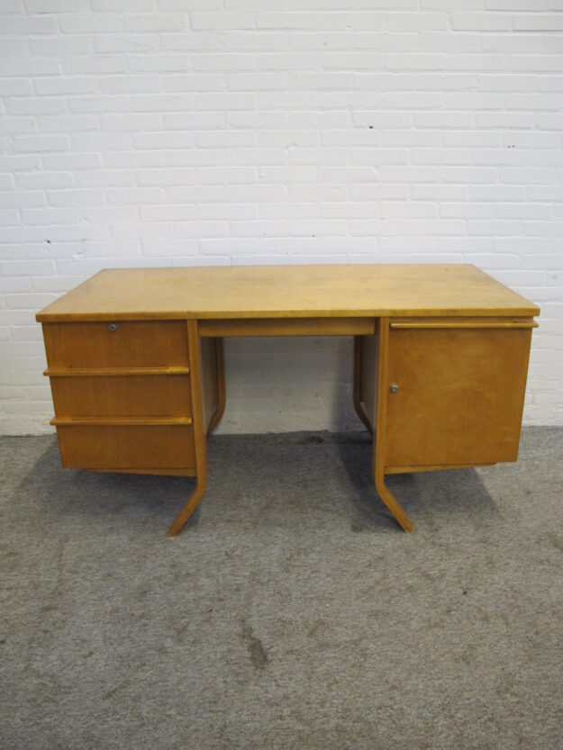 Bureau desk EB04 Berken serie Cees Braakman Pastoe vintage midcentury