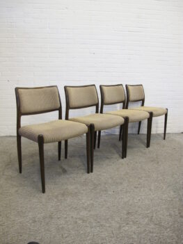 Stoelen eetkamerstoelen Niels Möller model 80 wengé dining chairs vintage midcentury