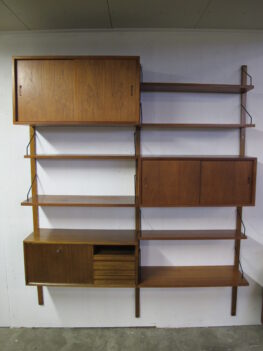 Wandsysteem Wall system teak wall cabinet Poul Cadovius Royal System vintage midcentury