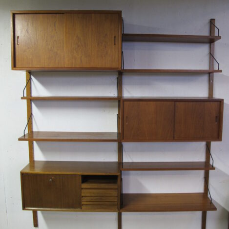 Wandsysteem Wall system teak wall cabinet Poul Cadovius Royal System vintage midcentury